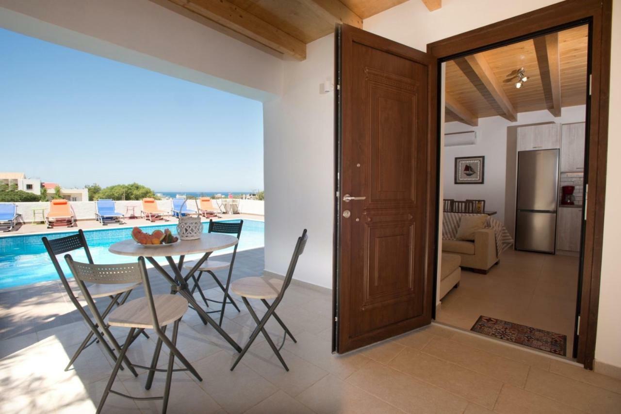 Houmeli Maisonettes & Apartments Kalamaki  Exterior photo
