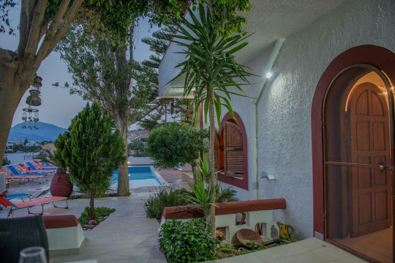 Houmeli Maisonettes & Apartments Kalamaki  Exterior photo