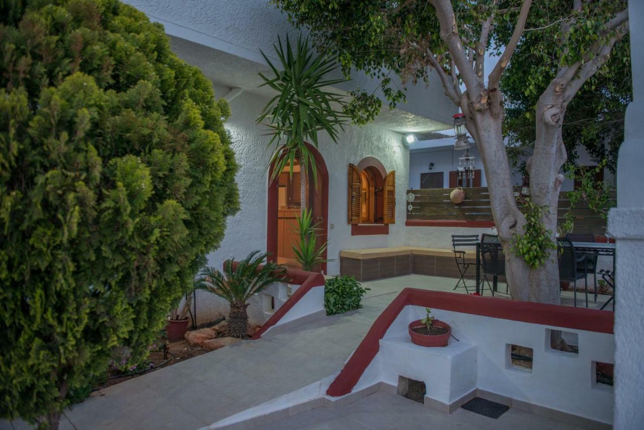 Houmeli Maisonettes & Apartments Kalamaki  Exterior photo