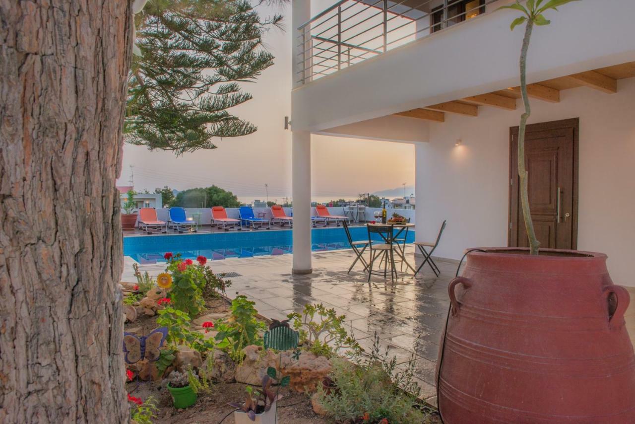 Houmeli Maisonettes & Apartments Kalamaki  Exterior photo