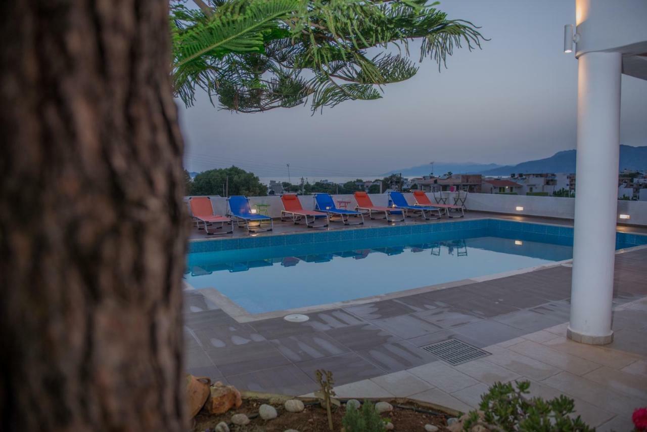Houmeli Maisonettes & Apartments Kalamaki  Exterior photo